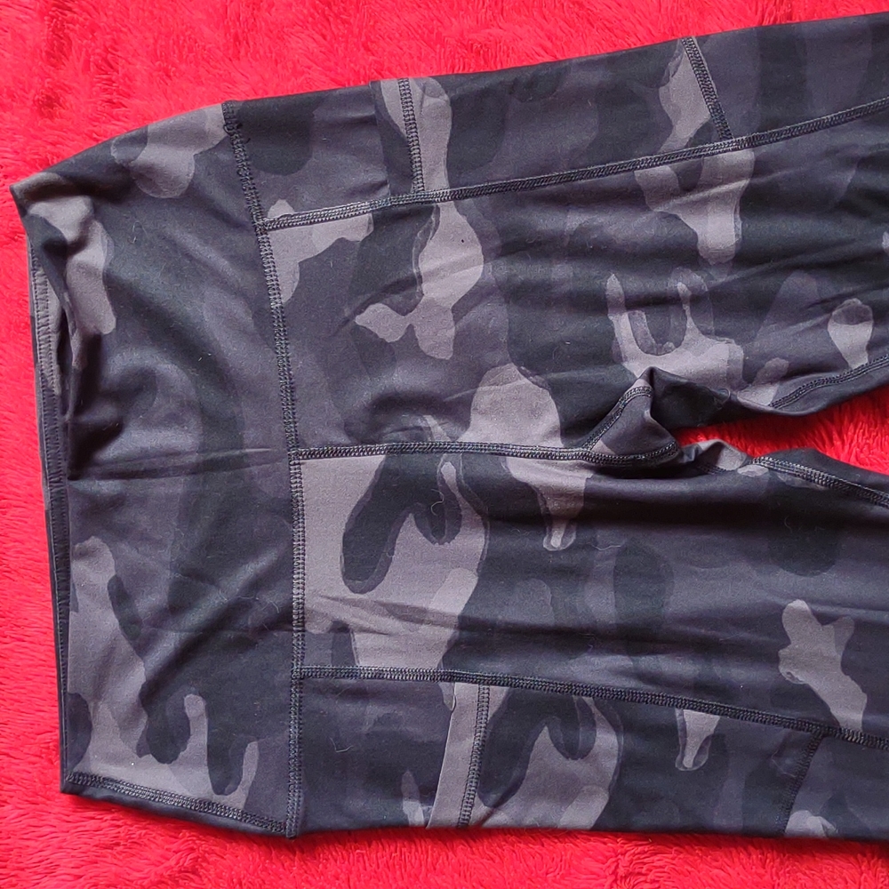 Scorpio Sol Polyester Blend Leggings Women's Size Medium (M)